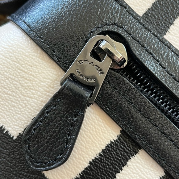 Coach Charles Black White Plaid Messenger Bag F11186 - Picture 9 of 14